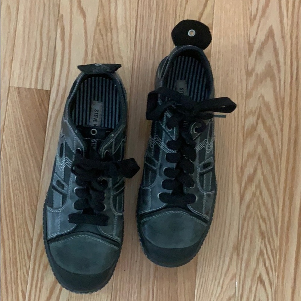 Men's Dress Sneakers